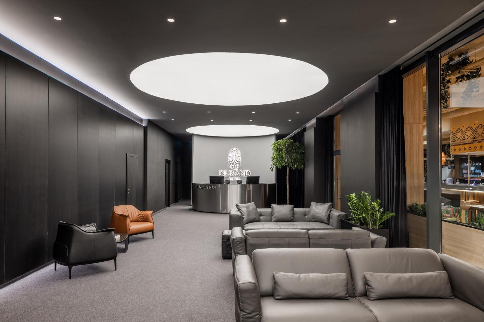 Derand Hotel Pristina Exterior foto